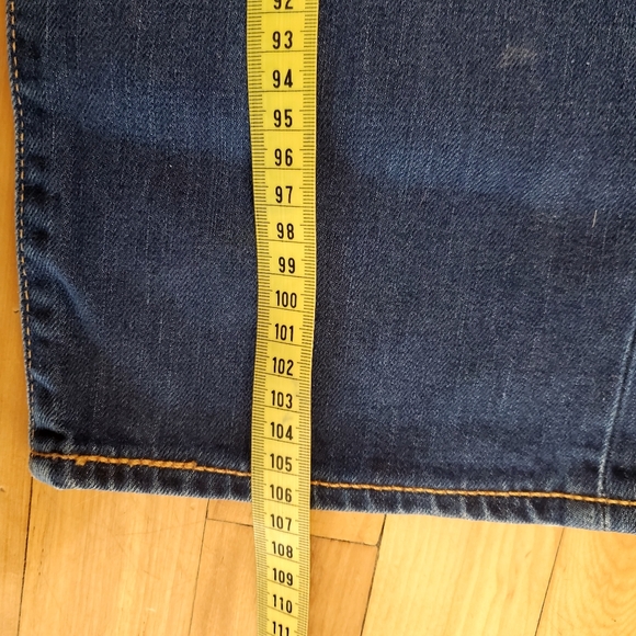 Levi’s 513™ Slim Straight Lightweight Jeans - Picture 11 of 12